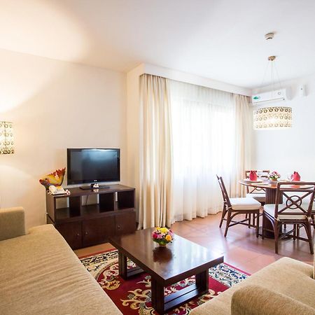 Plagoo Holiday Hotel Нуса Дуа Стая снимка