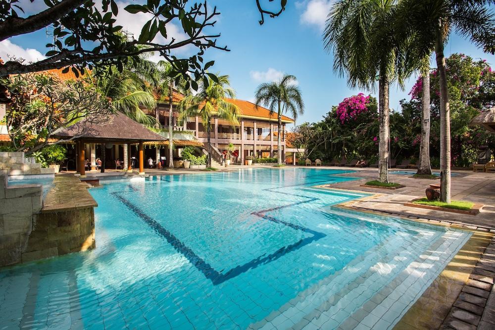 Plagoo Holiday Hotel Нуса Дуа Екстериор снимка