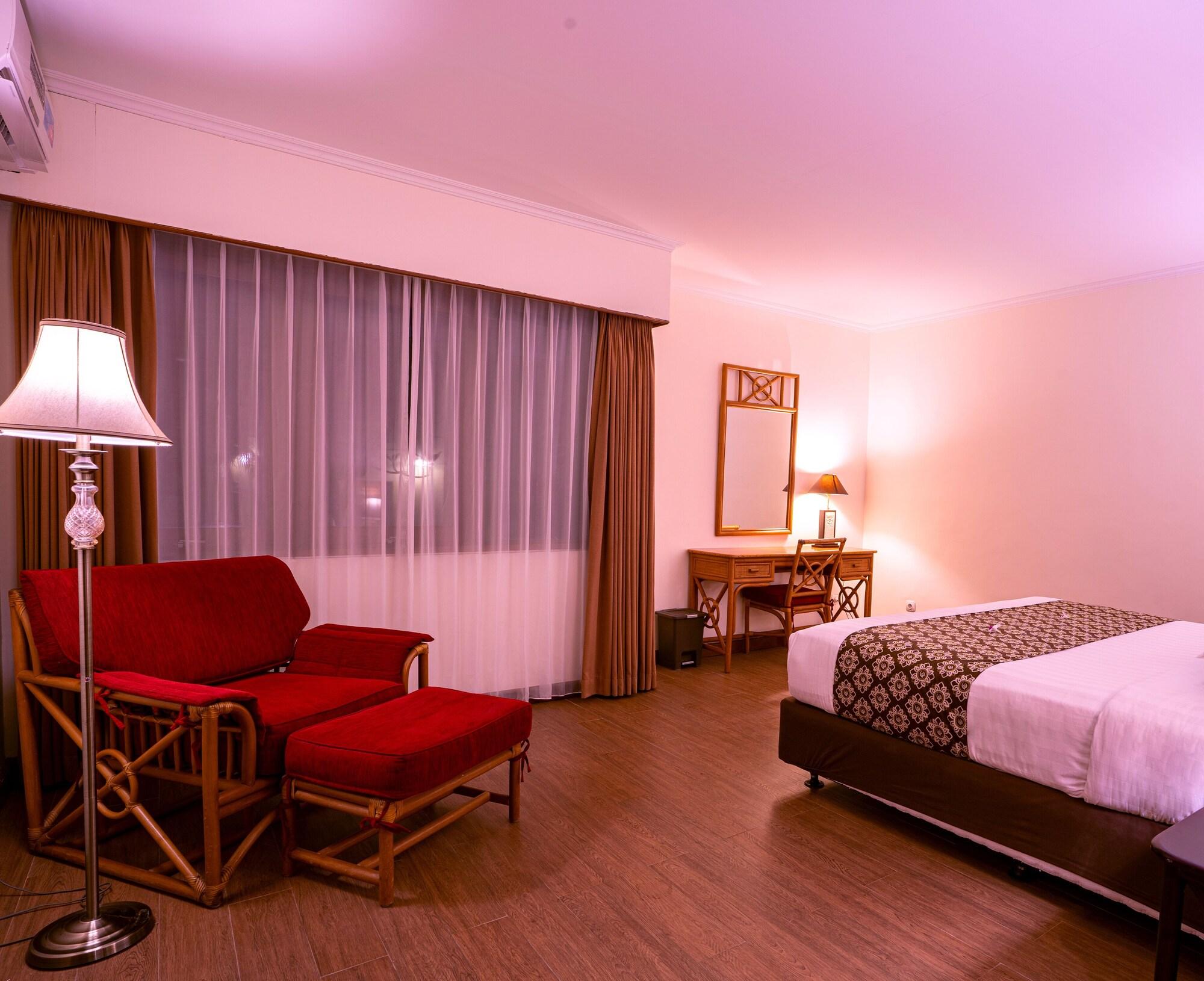 Plagoo Holiday Hotel Нуса Дуа Екстериор снимка